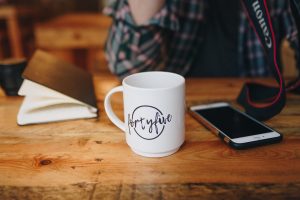 luke-porter-552627-unsplash-min