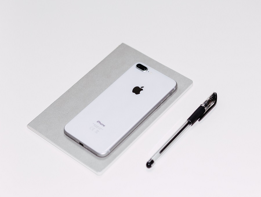 ipone with pen