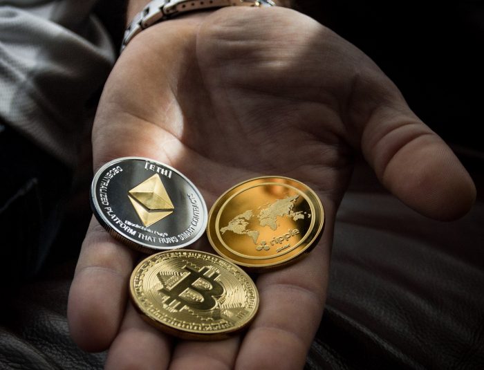bitcoin-blockchain-close-up-1097946-min