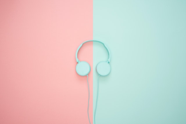 White Headphone