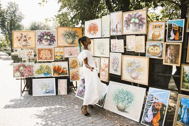 Art Market Stroll