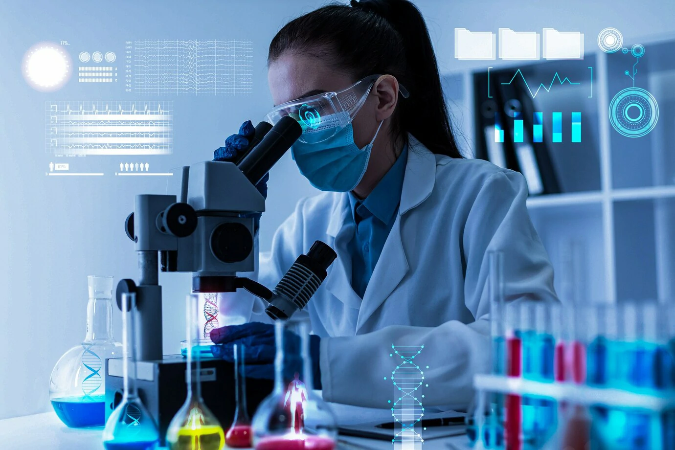 Biotechnology specialist in the laboratory